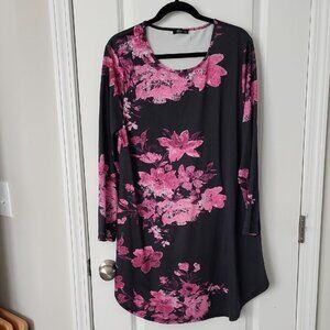 Lily Pink and Black Floral Tunic / Dress Size Large